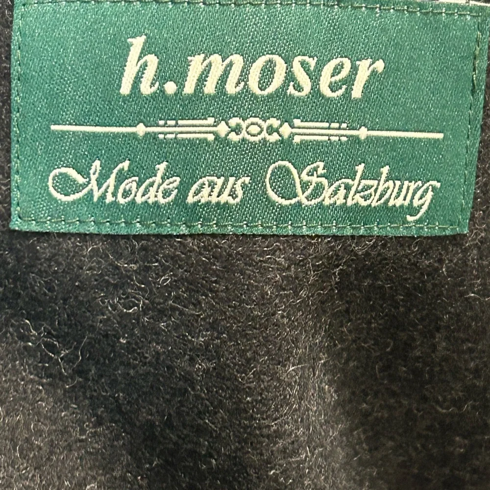 H. Moser Salzburg Maxi Black Trachten Cape with Loden Green Trim SZ 38 - Picture 8 of 16